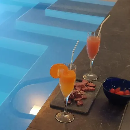 Les Agapanthes Avec Piscine Et Chauffee Dans Votre Lägenhet